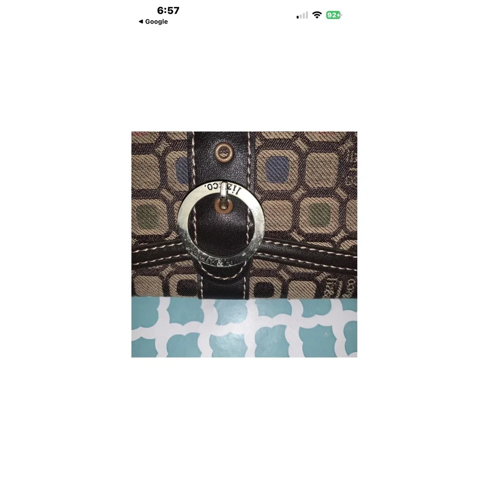 Liz & Co Womens Trifold Wallet Brown Geometric Logo Print Multi Color Buckle‎